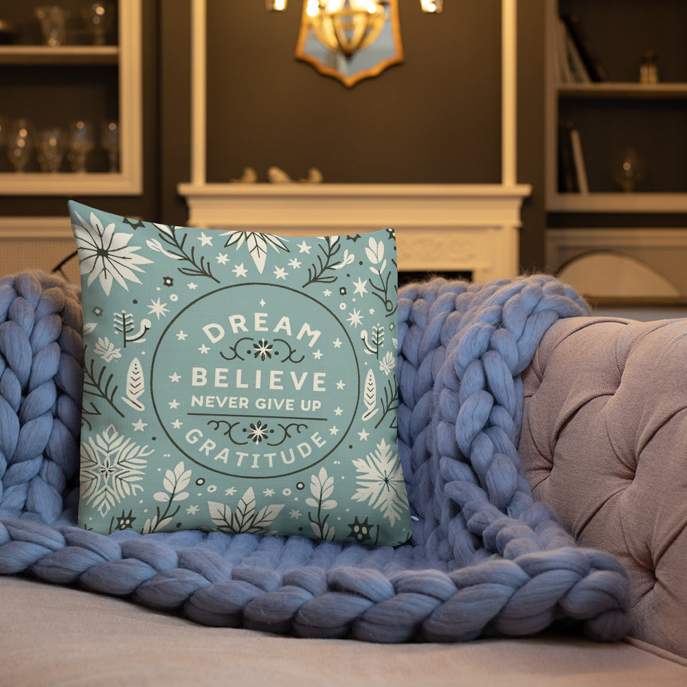 Motivational Quote Pillow - Dream & Gratitude Design - Elegant Decorative Cushion Cover for Home & Gifts