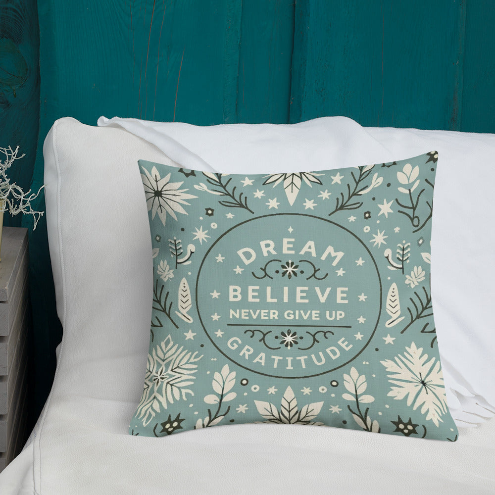 Motivational Quote Pillow - Dream & Gratitude Design - Elegant Decorative Cushion Cover for Home & Gifts