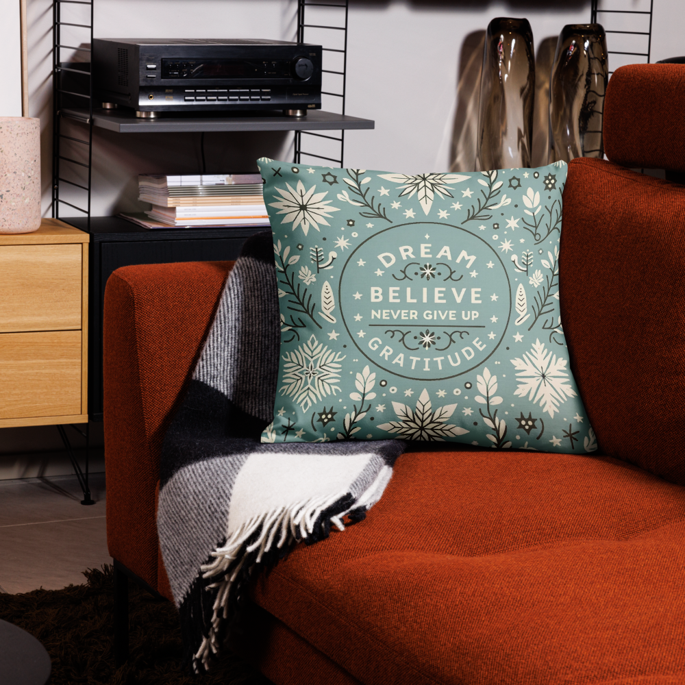 Motivational Quote Pillow Case - Dream & Gratitude Design - Elegant Decorative Cushion Cover for Home & Gifts